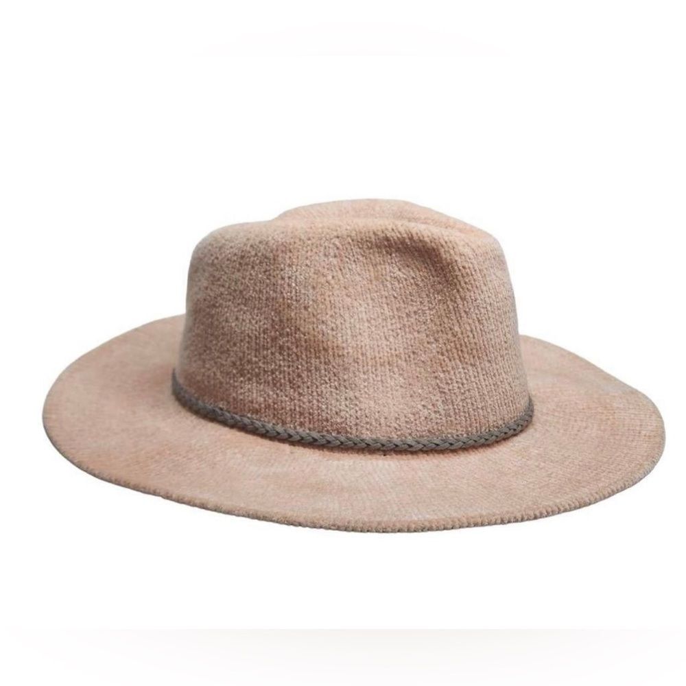NWT Nine West Women's color Blush soft Hat with faux leather band